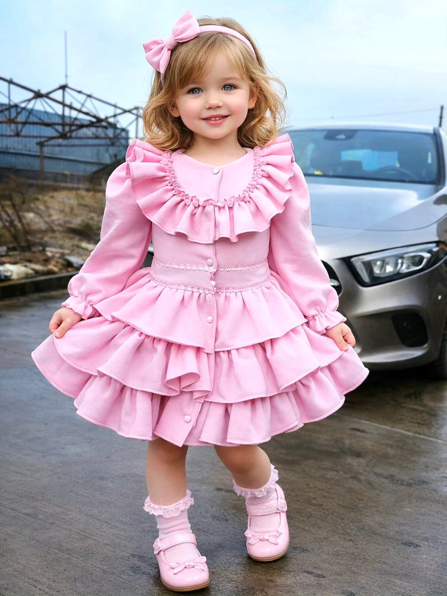 Kabátik s volánikmi na sukni